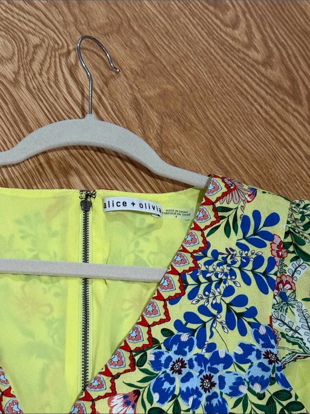 Alice + Olivia Yellow Multicolor Floral V‑Neck Mini Dress - Picture 2 of 7